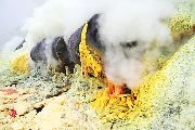 Foto: Sulfur Crater in Moonlight
