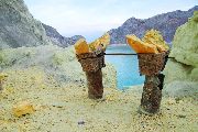 Foto: Sulfur Crater in Moonlight