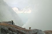 Foto: Sulfur Crater in Moonlight