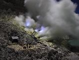 Foto: Sulfur Crater in Moonlight