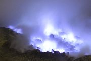 Foto: Sulfur Crater in Moonlight