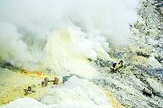 Foto: Sulfur Crater in Moonlight