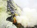 Foto: Sulfur Crater in Moonlight