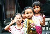 Foto: Women of the Tribe and Search of Freshwater Dolphins in Borneo
