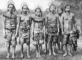 Foto: Women of the Tribe and Search of Freshwater Dolphins in Borneo