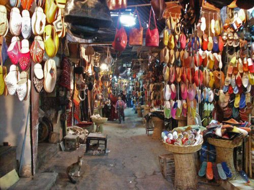Le Souk des babouches, Souk