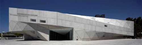 Tel Aviv Museum of Art: Herta and Paul Amir Building
