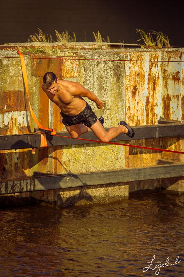 Slacklining in Riga