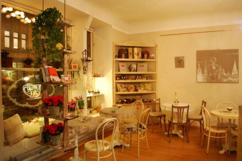 Kafejnīca Mierā (In Peace Café)