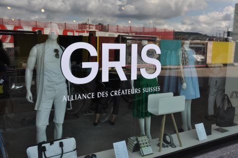 Gris