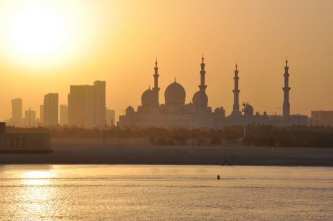 ABU DHABI AND DUBAI: BETWEEN AUTHENTICITY AND A MIRAGE